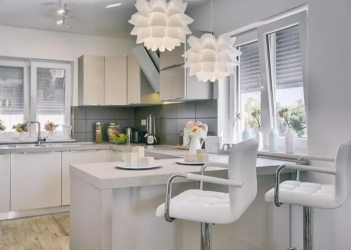 House Jadreski 풀라