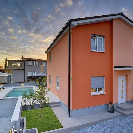 بيت للعطل House Jadreski بولا